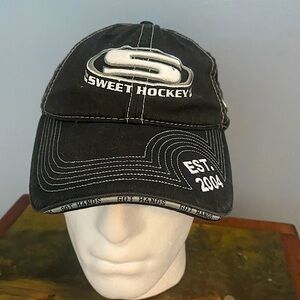 Sweet Hockey “Got Hands” Hat♠️